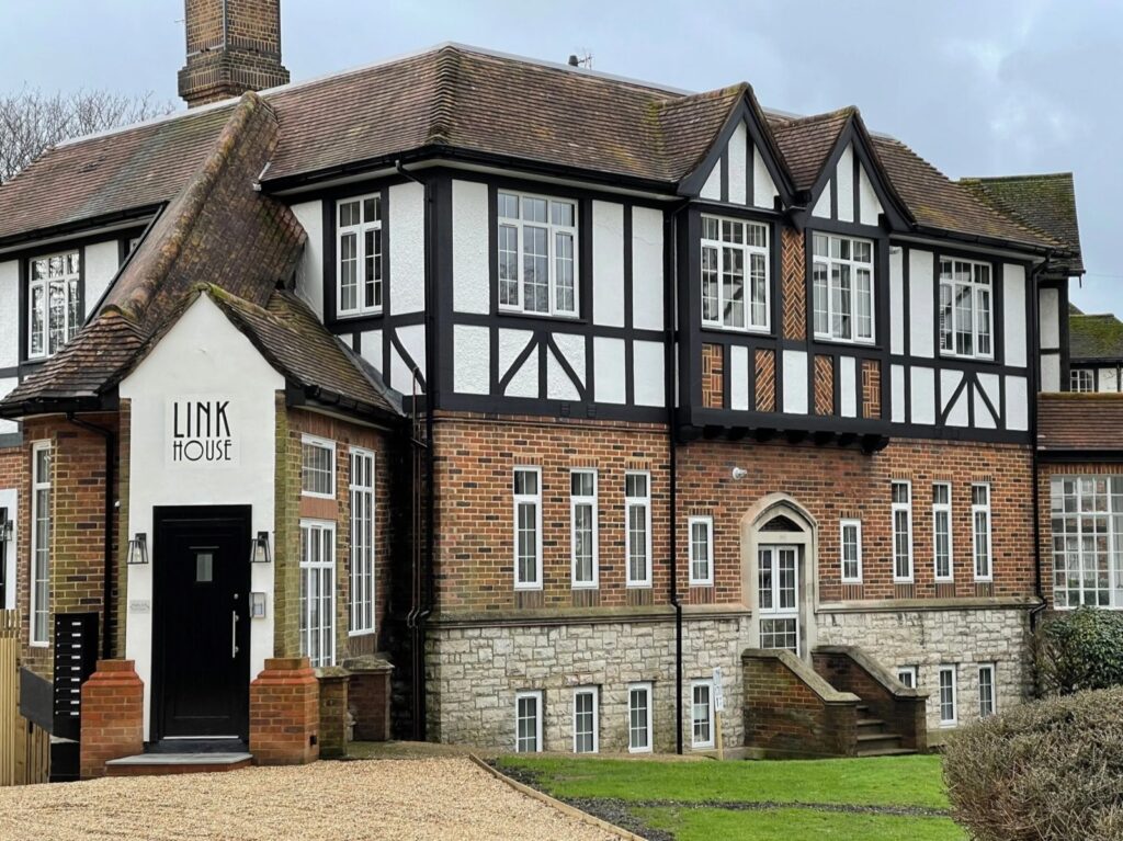 Clydesdale – Link House