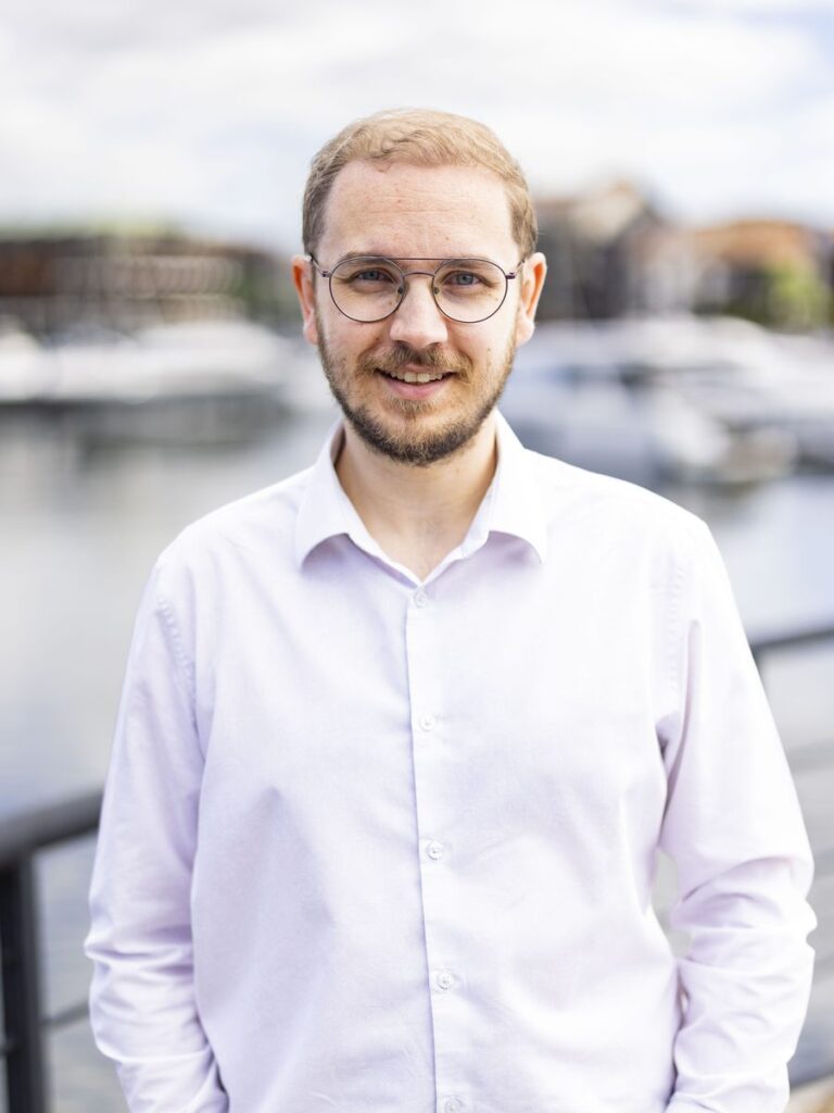 Elliot Strugnell